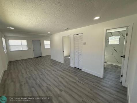 7026 NW 21st Avenue Miami FL 33147