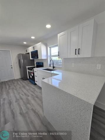 7026 NW 21st Avenue Miami FL 33147