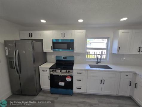 7026 NW 21st Avenue Miami FL 33147