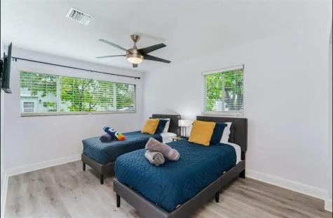 2521 NE 51st Street Lighthouse Point FL 33064