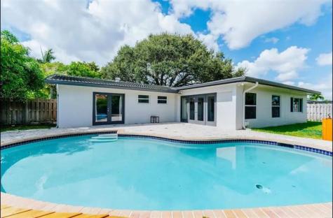 2521 NE 51st Street Lighthouse Point FL 33064
