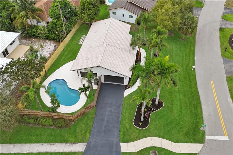 518 Linnet Circle Delray Beach FL 33444