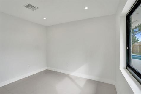 518 Linnet Circle Delray Beach FL 33444