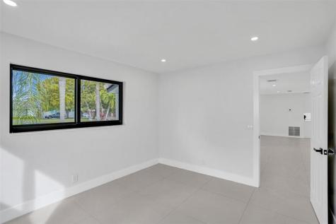 518 Linnet Circle Delray Beach FL 33444