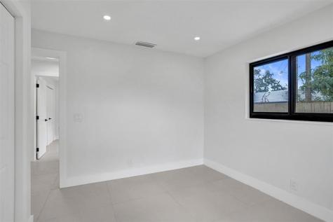 518 Linnet Circle Delray Beach FL 33444