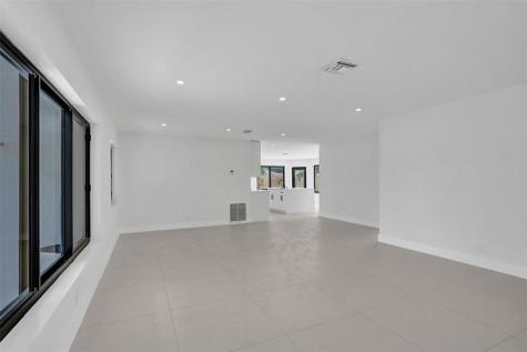 518 Linnet Circle Delray Beach FL 33444