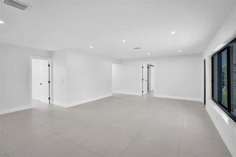 518 Linnet Circle Delray Beach FL 33444