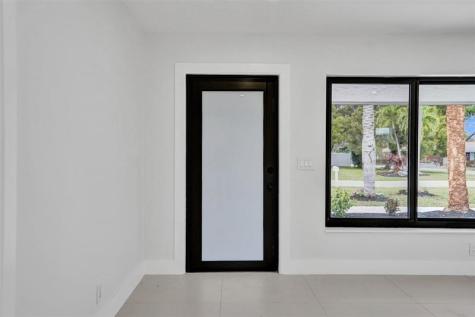 518 Linnet Circle Delray Beach FL 33444