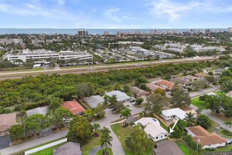 518 Linnet Circle Delray Beach FL 33444