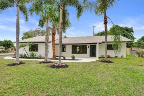 518 Linnet Circle Delray Beach FL 33444