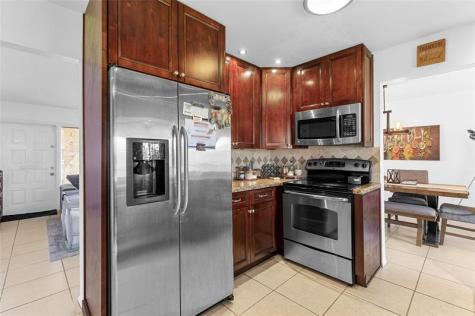 5607 NW 49th Avenue Tamarac FL 33319