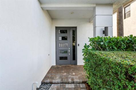 4919 Whispering Way Fort Lauderdale FL 33312