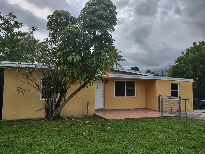 128 Miami Gardens Road West Park FL 33023