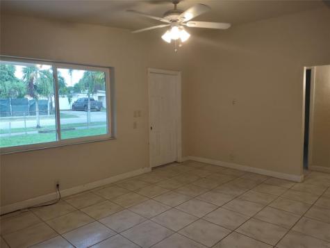 128 Miami Gardens Road West Park FL 33023