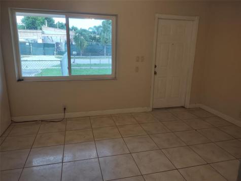 128 Miami Gardens Road West Park FL 33023