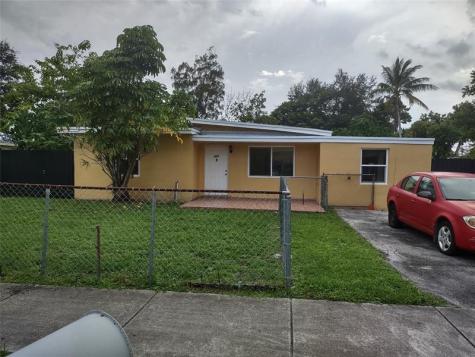 128 Miami Gardens Road West Park FL 33023