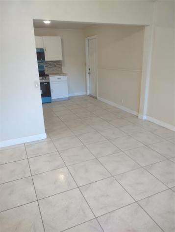 128 Miami Gardens Road West Park FL 33023