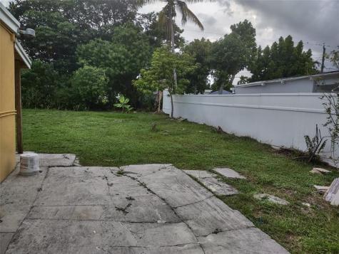 128 Miami Gardens Road West Park FL 33023