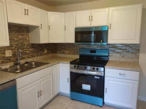 128 Miami Gardens Road West Park FL 33023