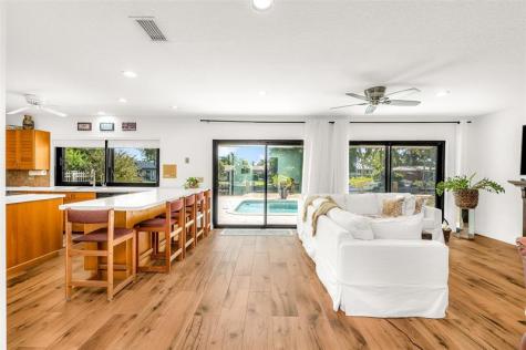 370 SE 13th Avenue Pompano Beach FL 33060