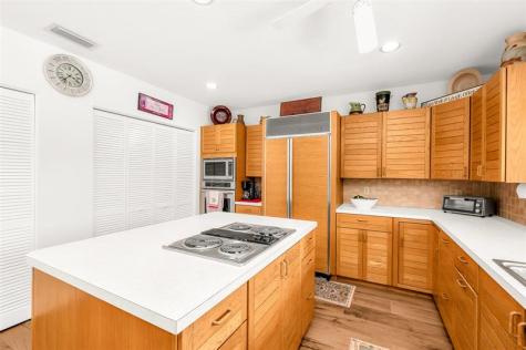 370 SE 13th Avenue Pompano Beach FL 33060