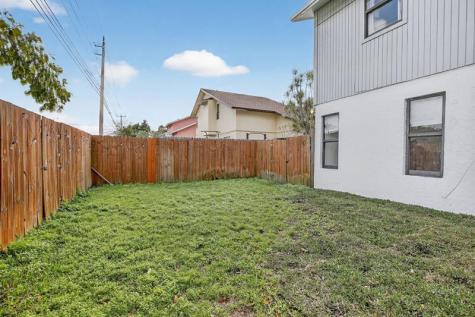 7741 NW 42nd Court Davie FL 33024