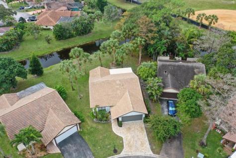 1410 Riverwood Lane Coral Springs FL 33071