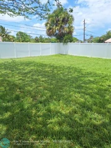1021 NW 5th Court Fort Lauderdale FL 33311