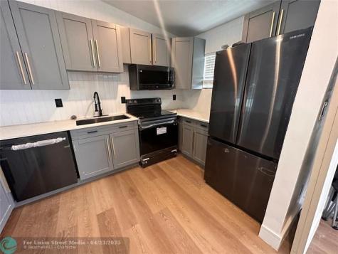 1021 NW 5th Court Fort Lauderdale FL 33311