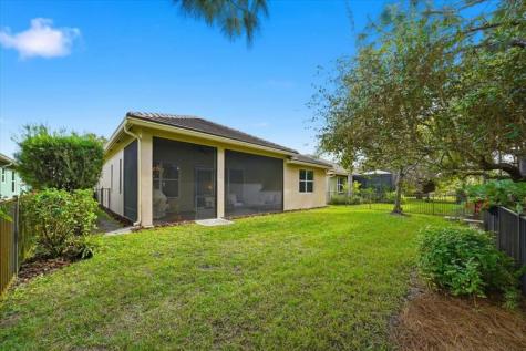 235 11TH Square Vero Beach FL 32962