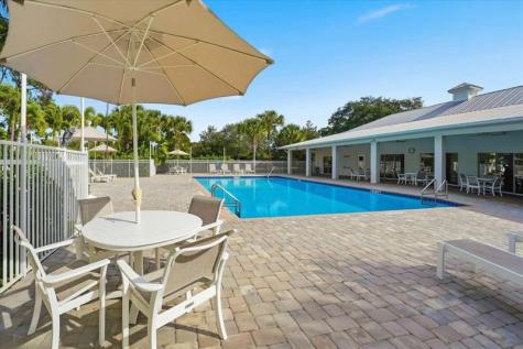 235 11TH Square Vero Beach FL 32962