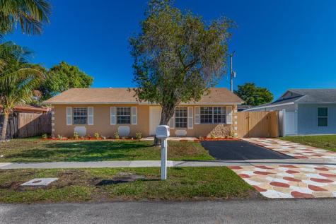 630 SW 81st Terrace North Lauderdale FL 33068