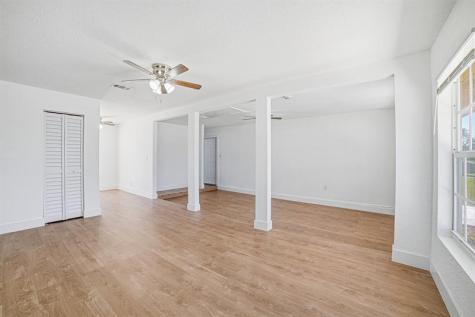 630 SW 81st Terrace North Lauderdale FL 33068