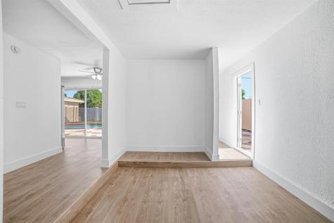 630 SW 81st Terrace North Lauderdale FL 33068