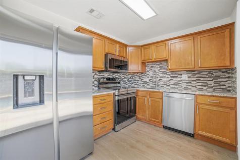 630 SW 81st Terrace North Lauderdale FL 33068