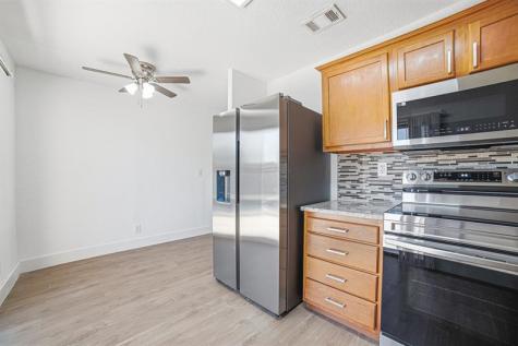 630 SW 81st Terrace North Lauderdale FL 33068