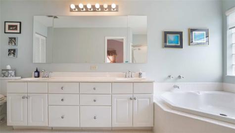 3099 Perriwinkle Circle Davie FL 33328