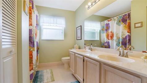 3099 Perriwinkle Circle Davie FL 33328