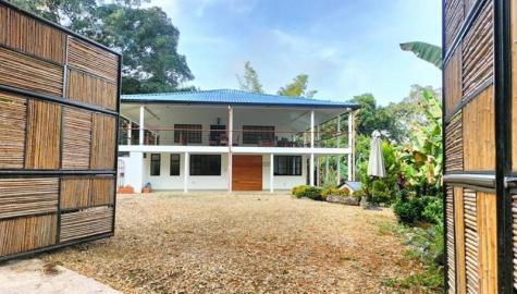 Colombia El Jazmin Other County - Not In USA FL