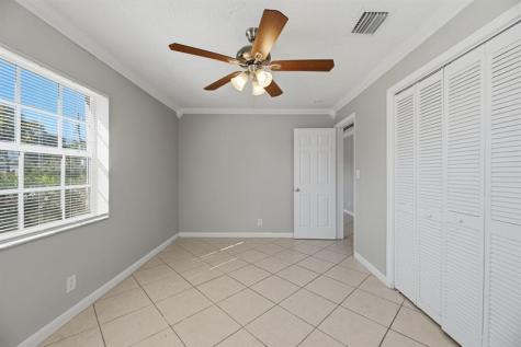 1520 SW 68th Way North Lauderdale FL 33068
