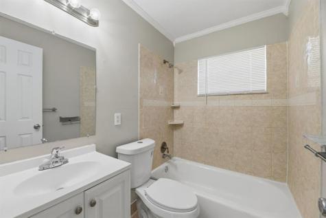 1520 SW 68th Way North Lauderdale FL 33068
