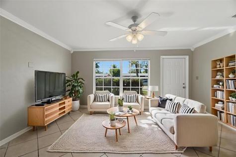 1520 SW 68th Way North Lauderdale FL 33068