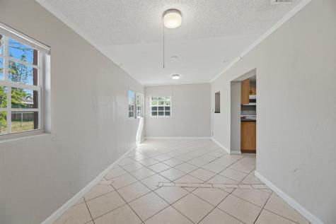 1520 SW 68th Way North Lauderdale FL 33068