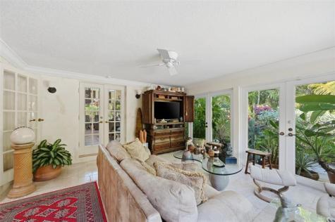 2525 NE 21st Court Fort Lauderdale FL 33305