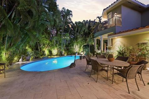 2525 NE 21st Court Fort Lauderdale FL 33305