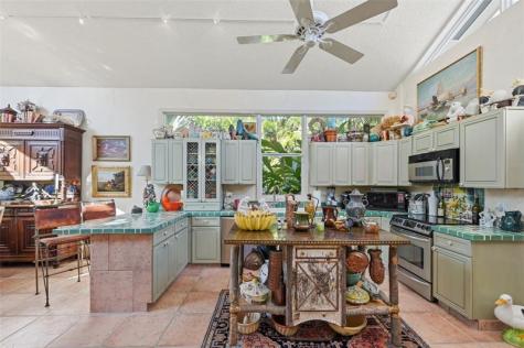 2525 NE 21st Court Fort Lauderdale FL 33305