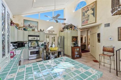 2525 NE 21st Court Fort Lauderdale FL 33305