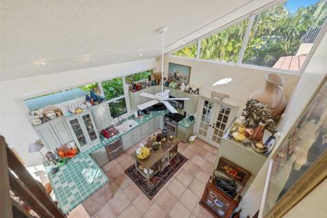 2525 NE 21st Court Fort Lauderdale FL 33305
