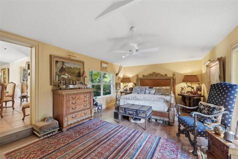 2525 NE 21st Court Fort Lauderdale FL 33305