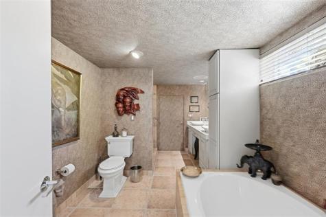 2525 NE 21st Court Fort Lauderdale FL 33305